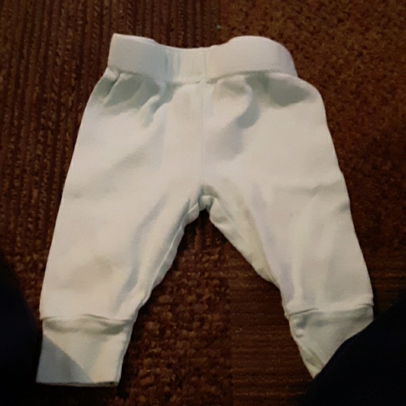 Clothes - Picture 2 of 8